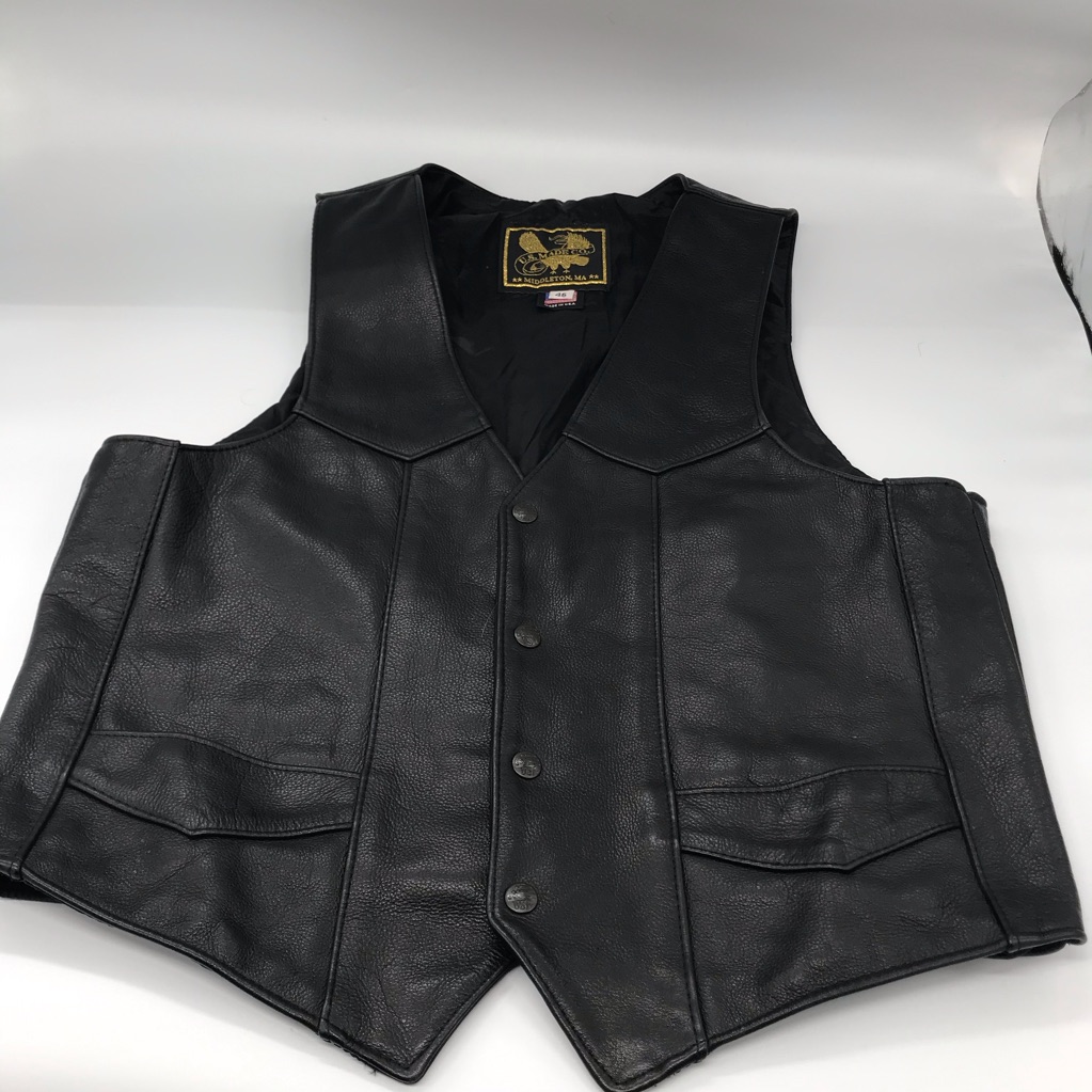 Mens Black Leather Motorcycle Vest Size 46 Us Made Co
